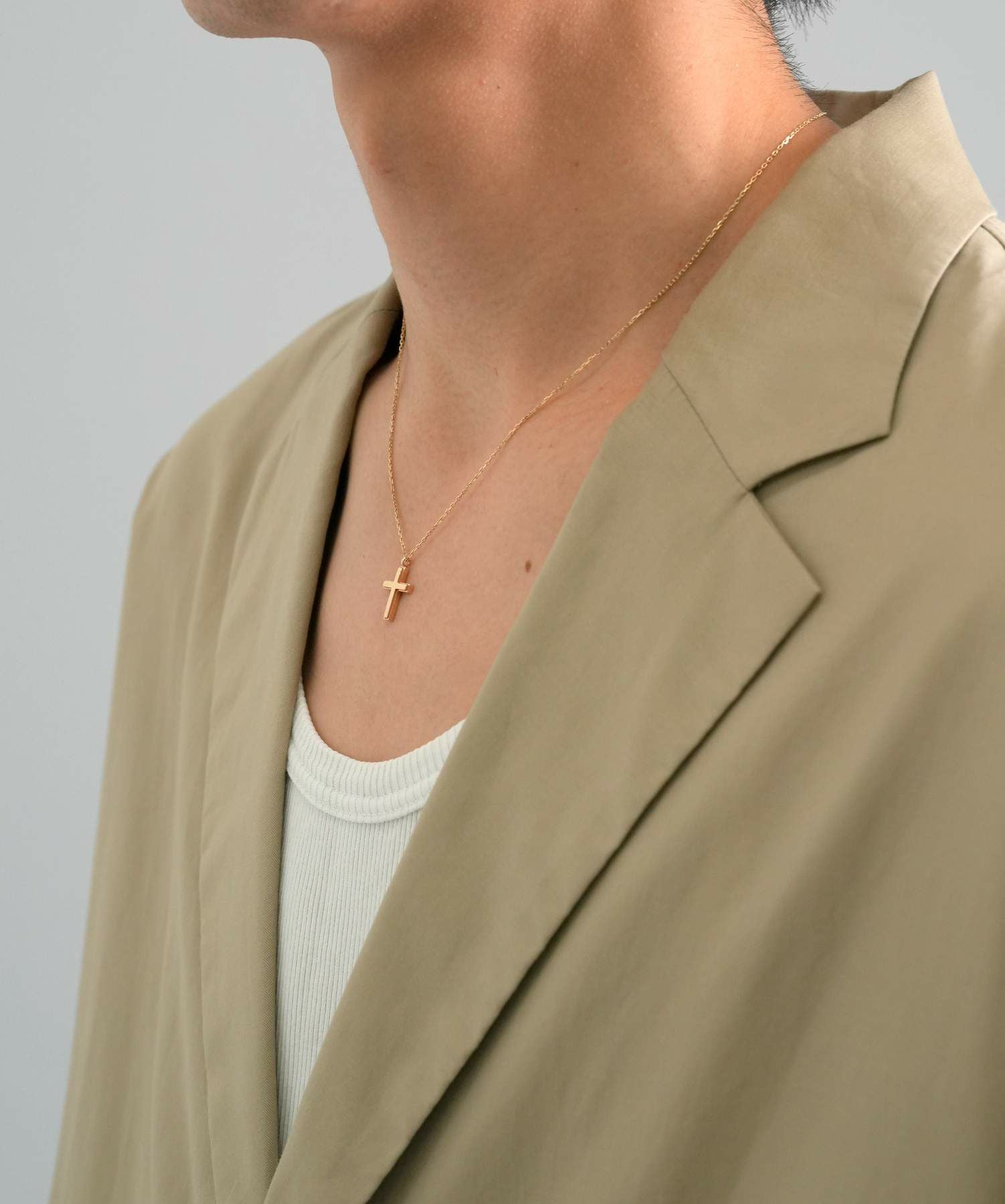 Petite Modern”プチネックレス（プレーンクロス/イエローゴールド
