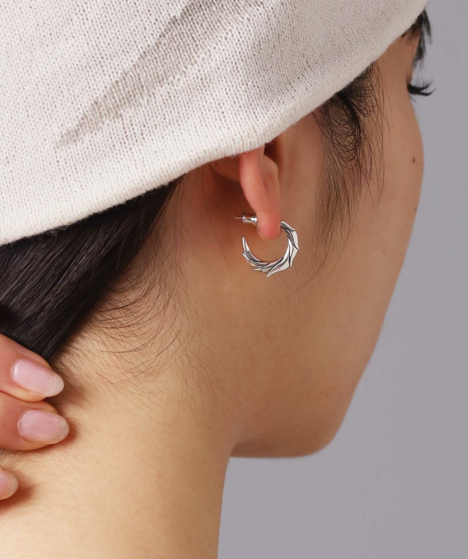 HOWL”クラシックタテガミフープピアス/シルバー925 | LION HEART STORE