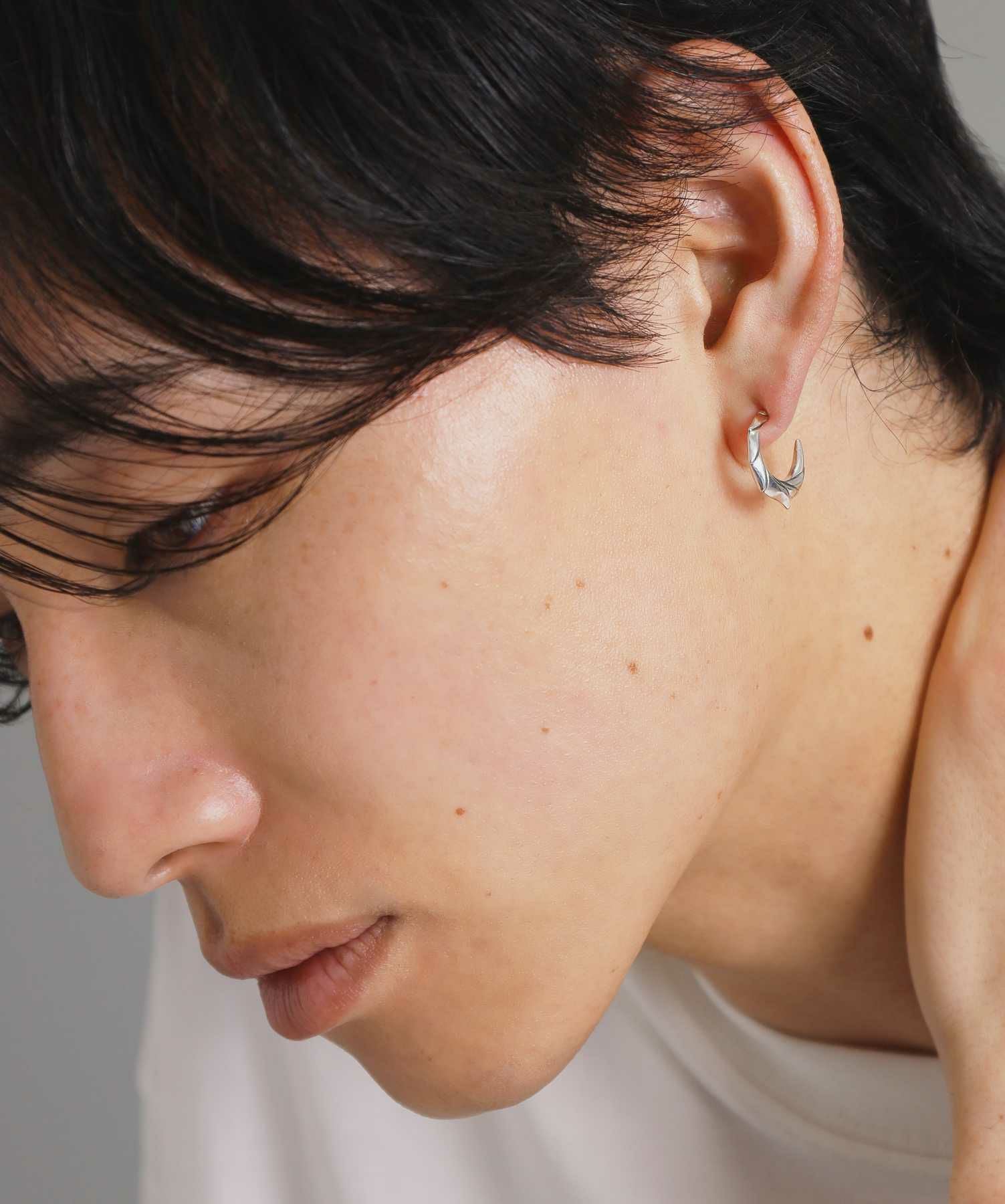 HOWL”クラシックタテガミフープピアス/シルバー925 | LION HEART STORE