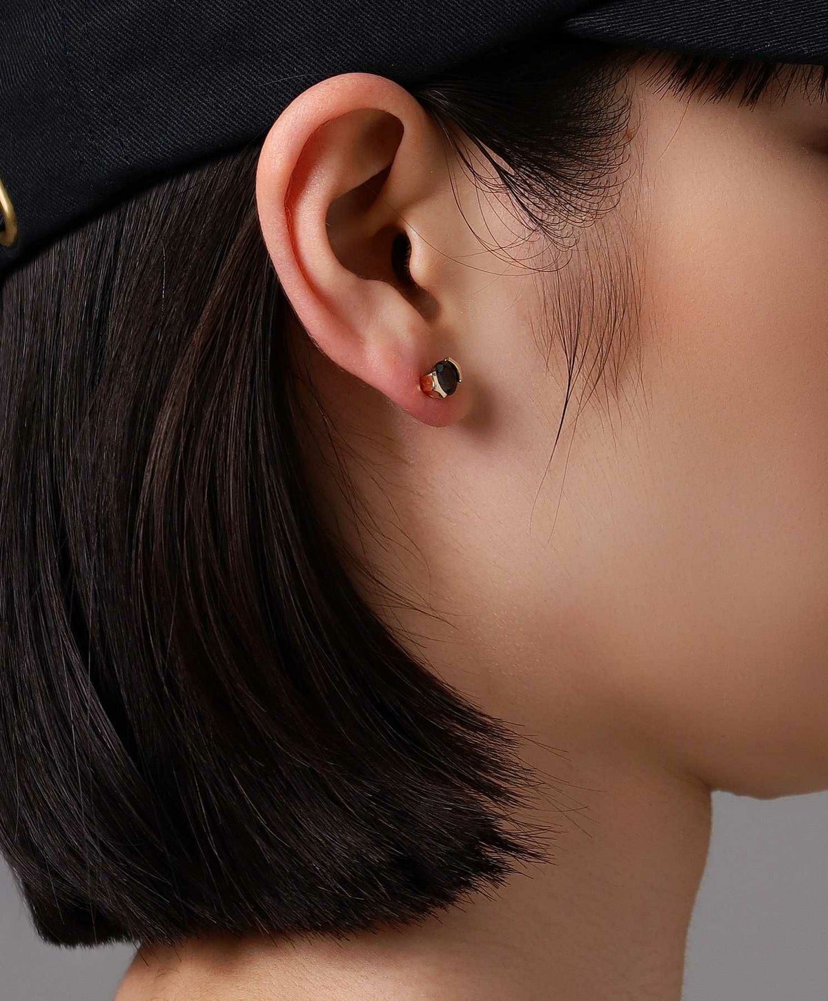 ブリリアントカットピアス/K10ゴールド（ブラック・クリア）