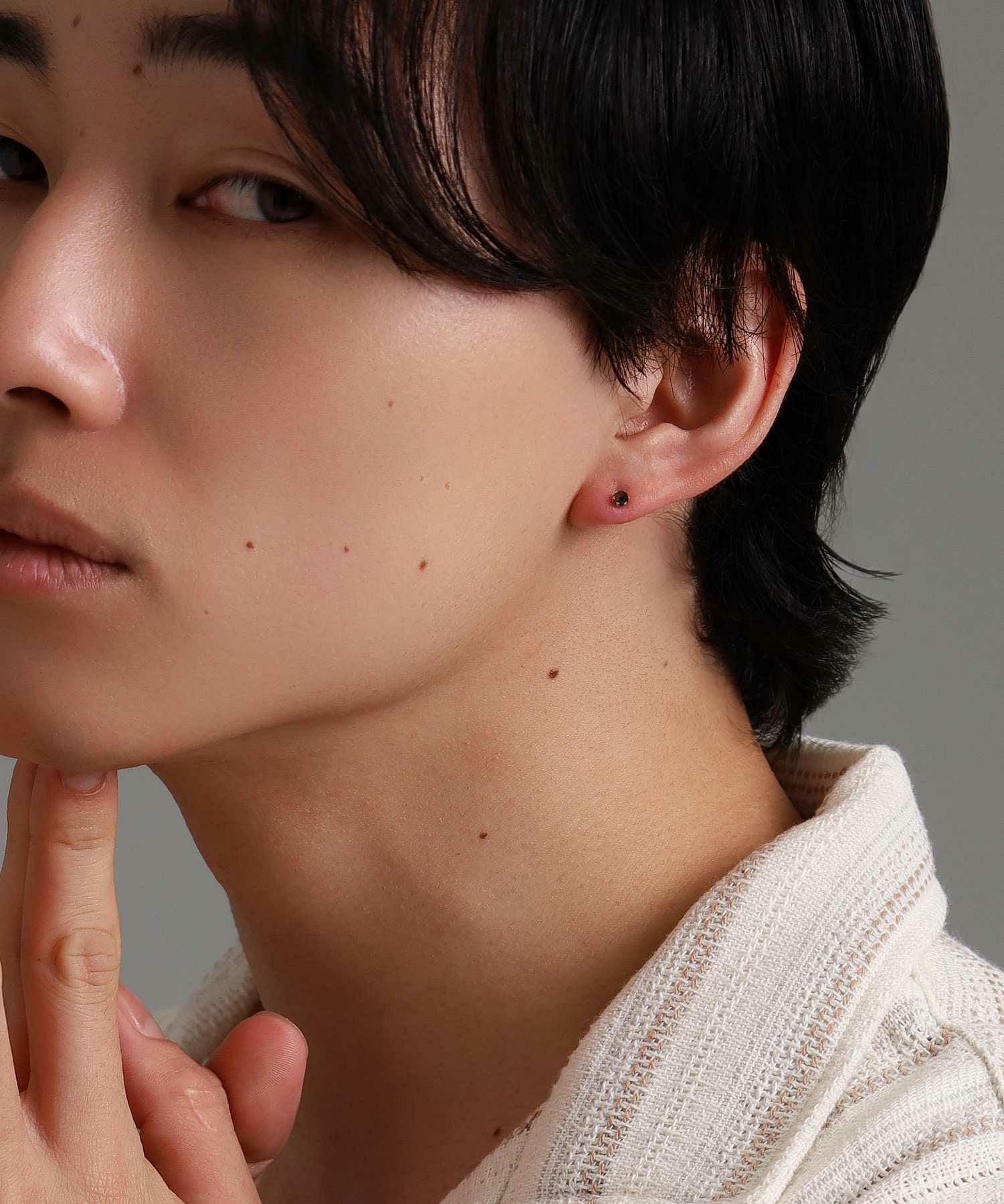 Petite Modern”ブラックダイヤモンドピアス（Sサイズ/0.1CT）/プラチナ