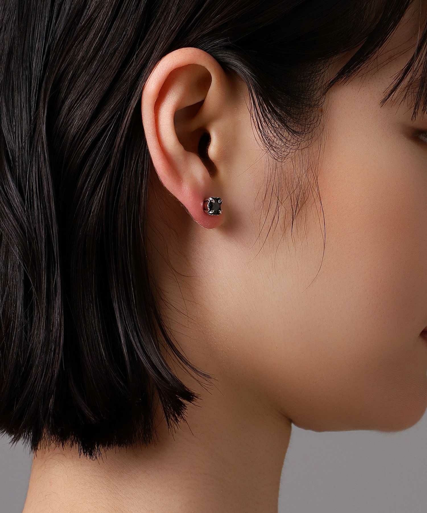 BASIC”コマンダーストーンピアス（シルバー×ブラック）/シルバー925