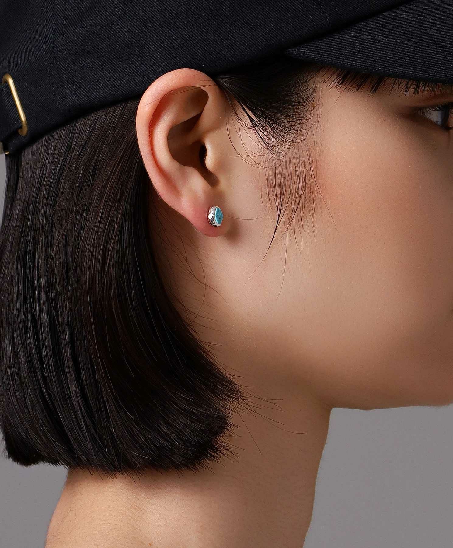 BASIC”スリーピングビューティーターコイズピアス/シルバー925 | LION