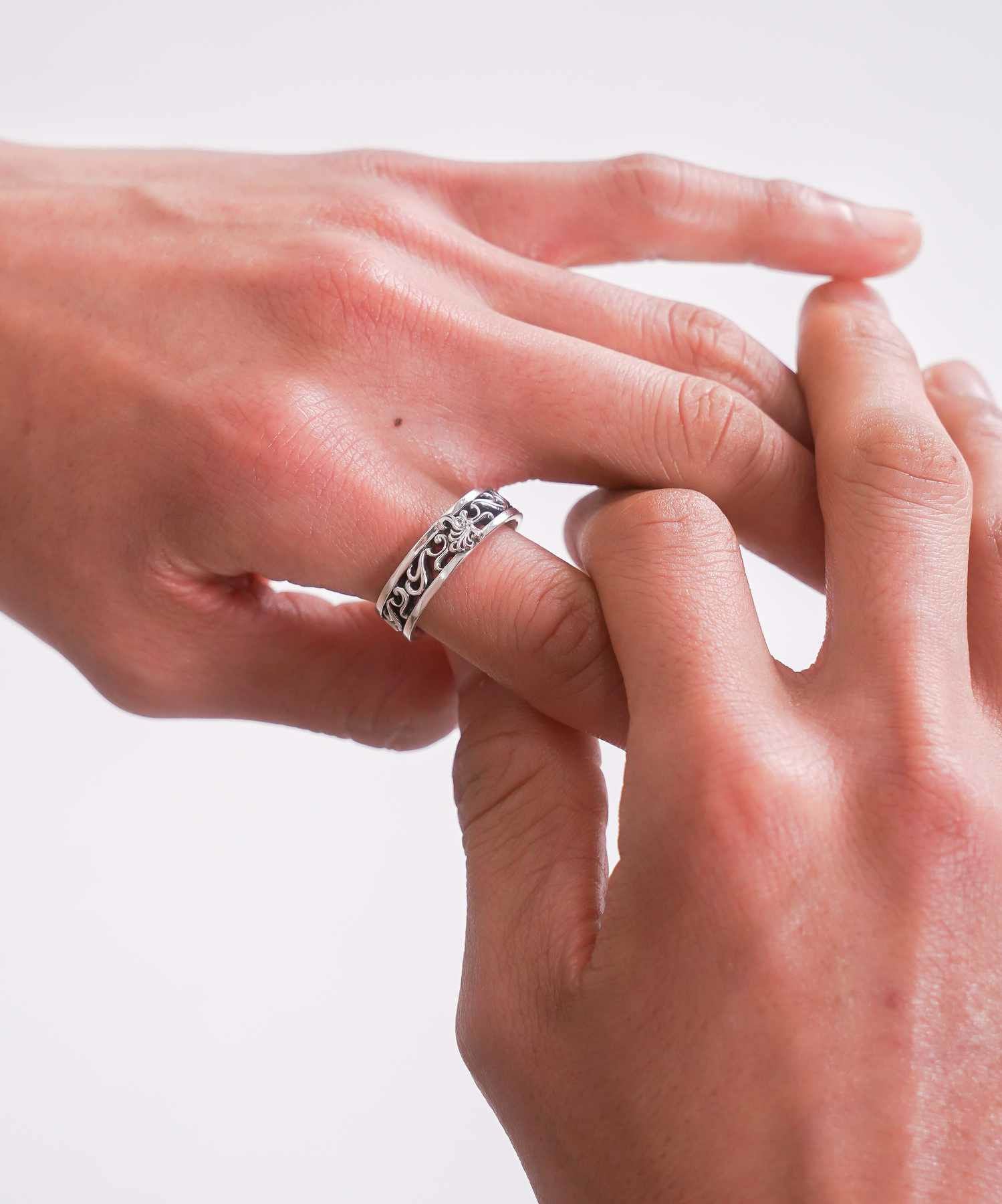 ミディアムアラベスクリング/シルバー925（シルバー・ブラック）