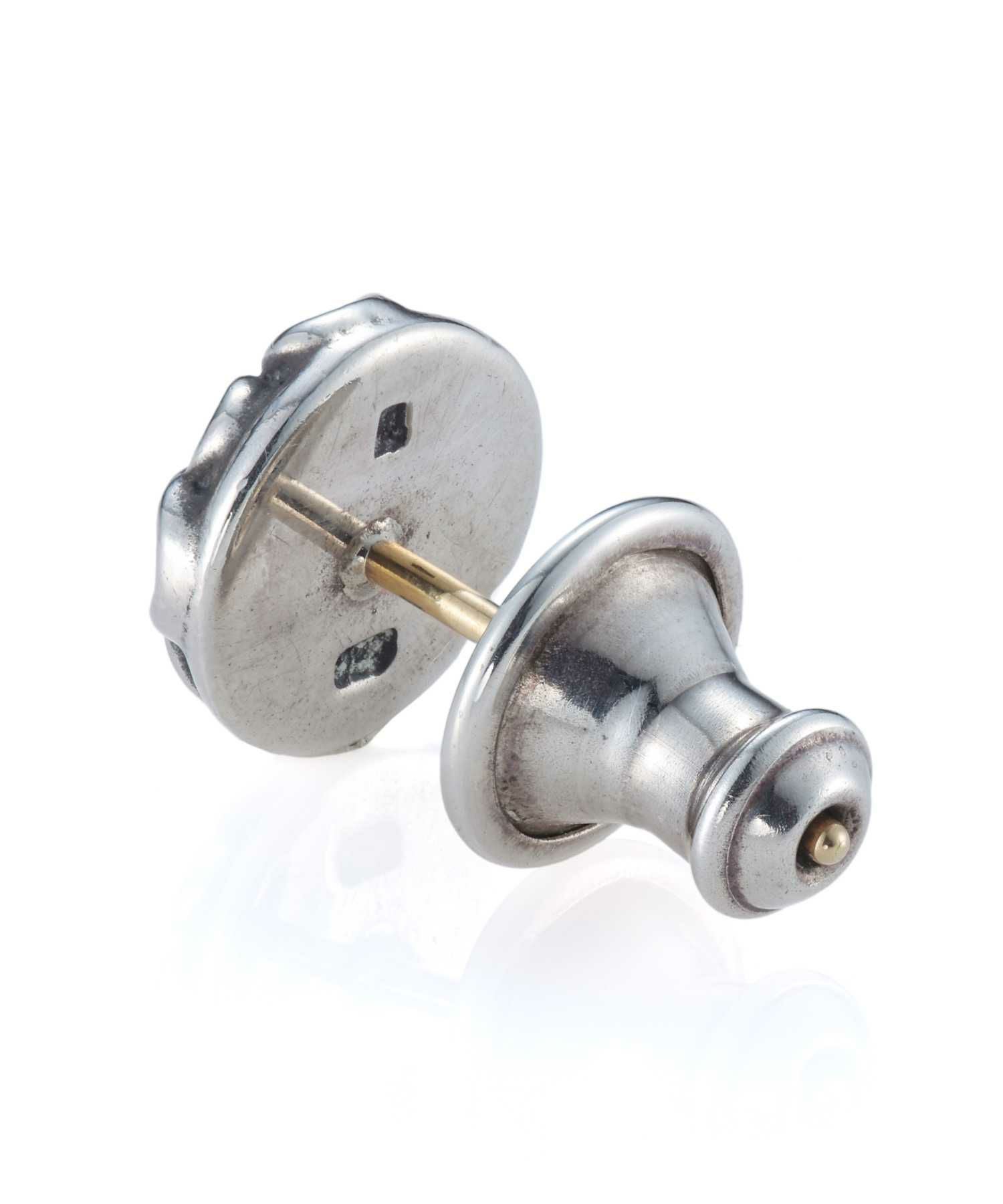 スタッズピアス/タテガミシンボル/シルバー925