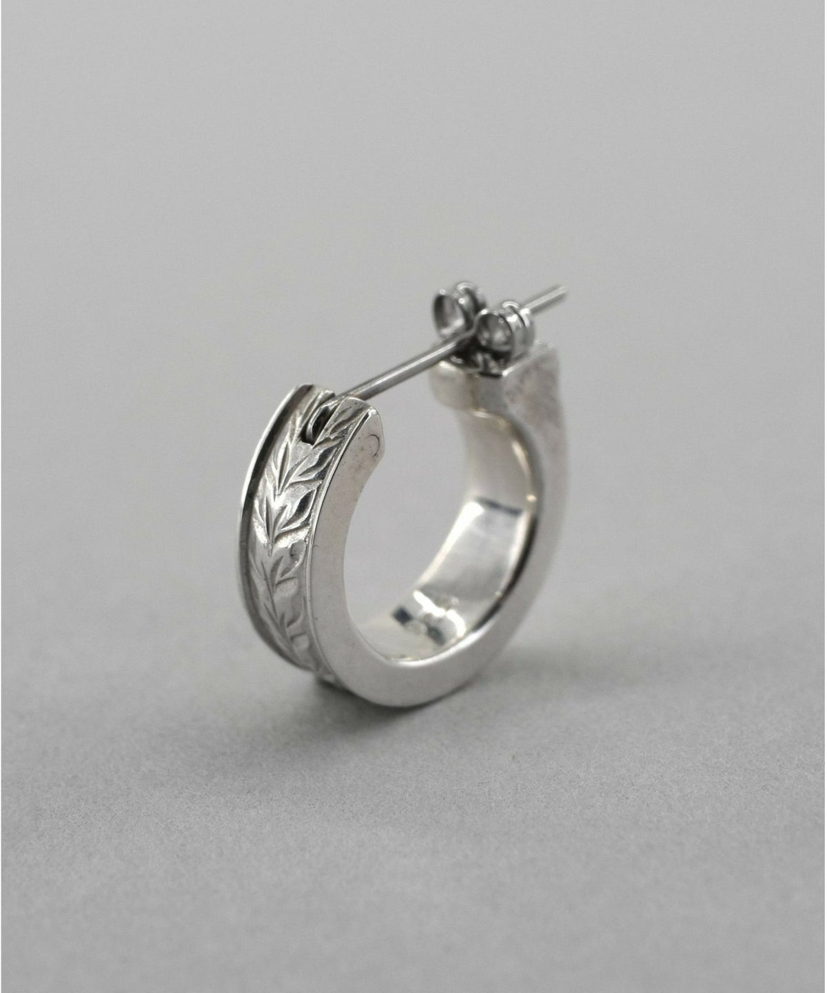 クロッシングピアス/マイレリーフ/シルバー925