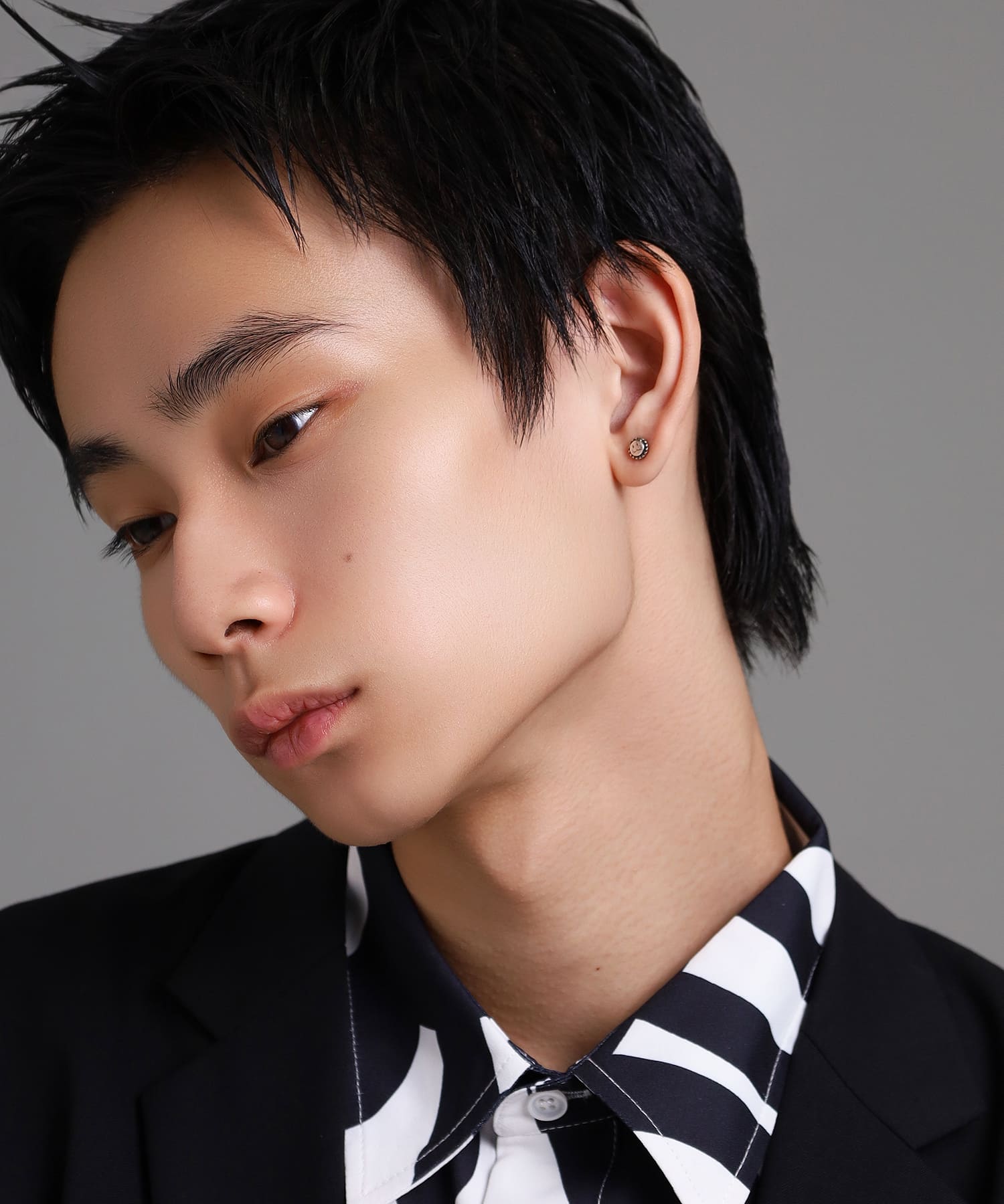 LEO”スタッズピアス(wink)/シルバー925 | LION HEART STORE｜ライオン
