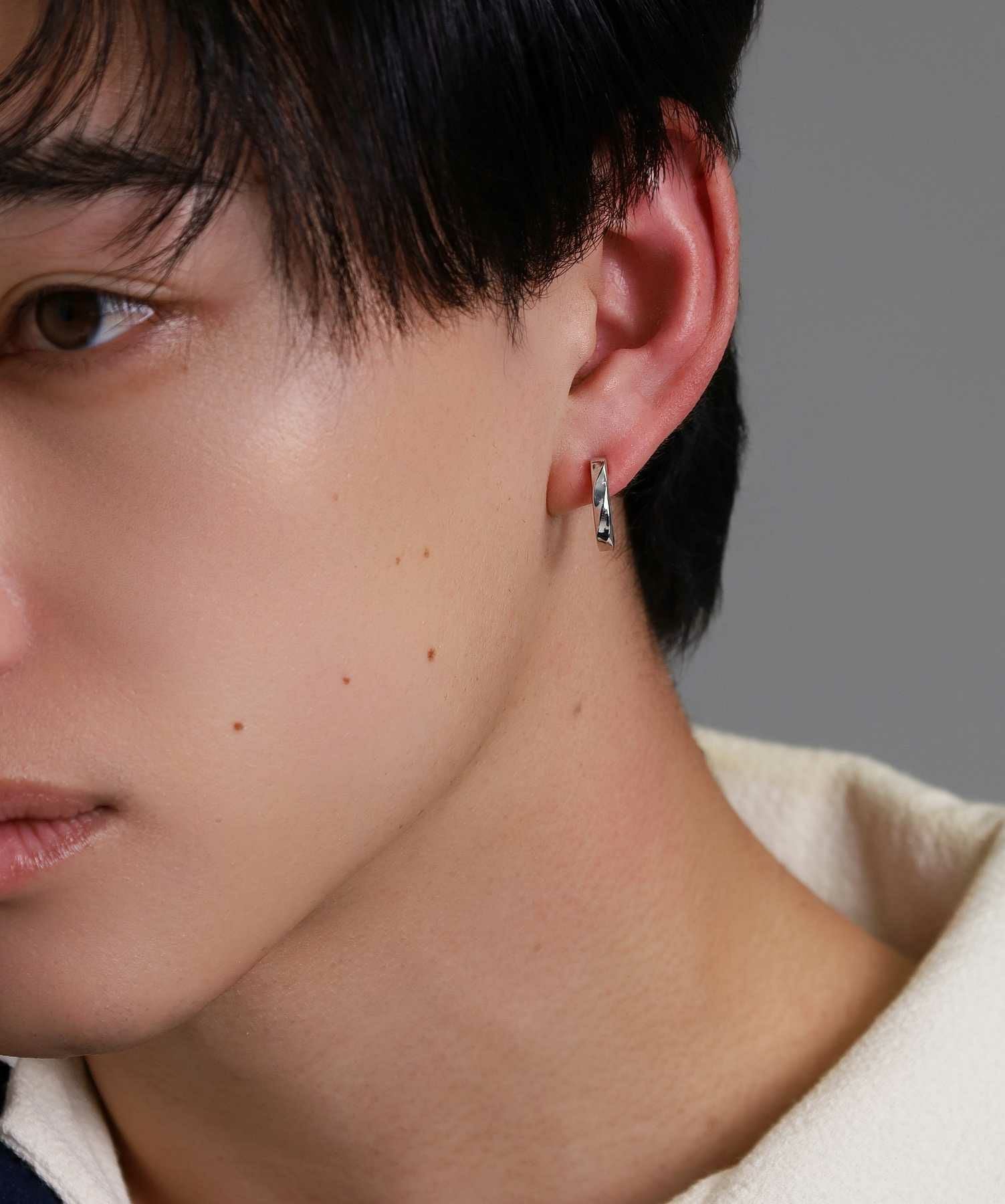 シルバーイヤリング/ツイストテクスチャー/シルバー925 | LION HEART