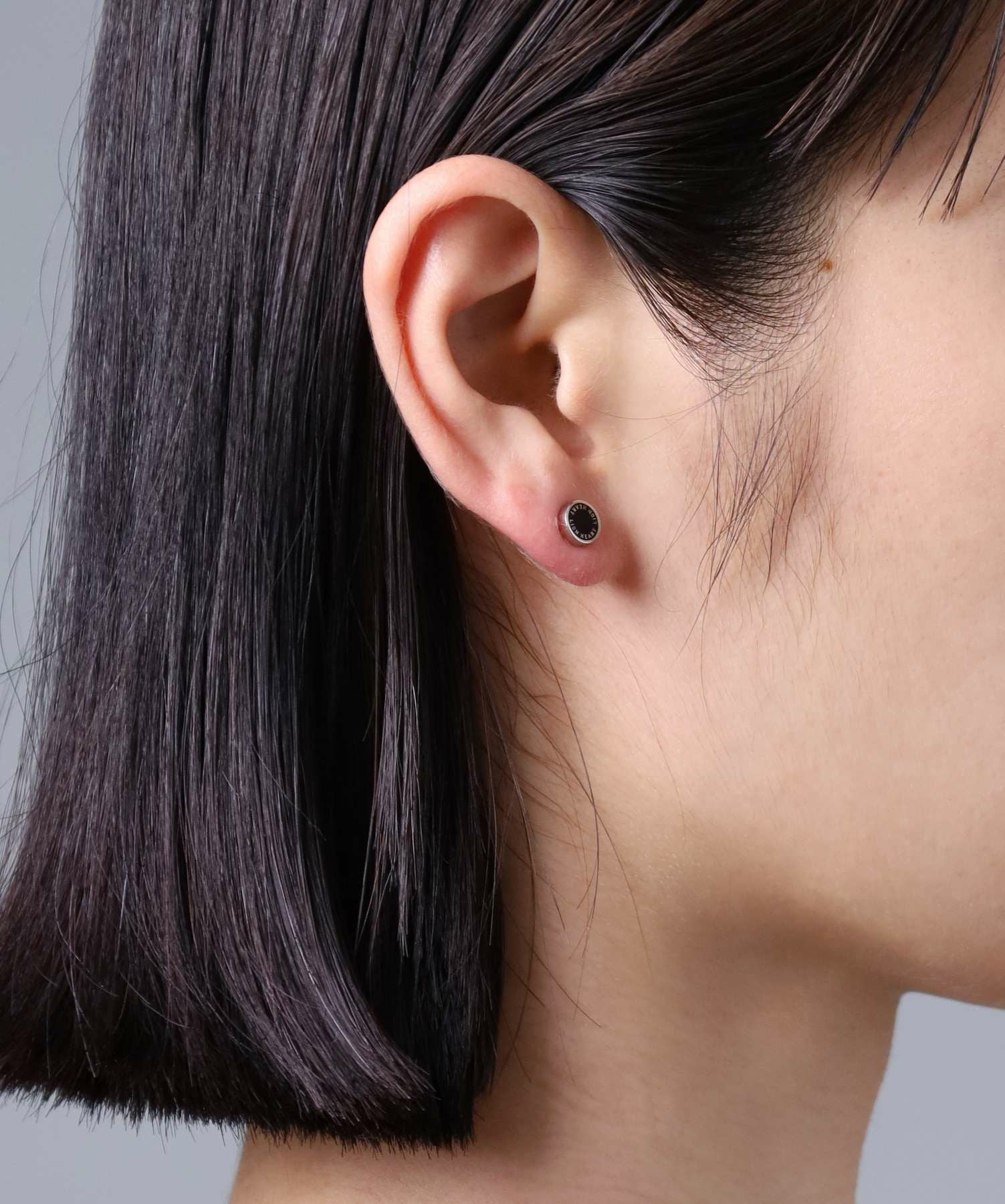 限定展開】“LH-1”サークルコインスタッズピアス（シルバー×ブラック