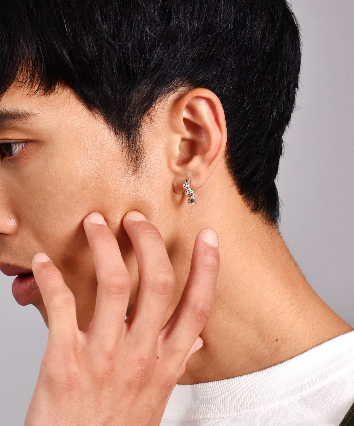 シャープフープピアス/クリアジルコニア/左耳用/シルバー925 | LION