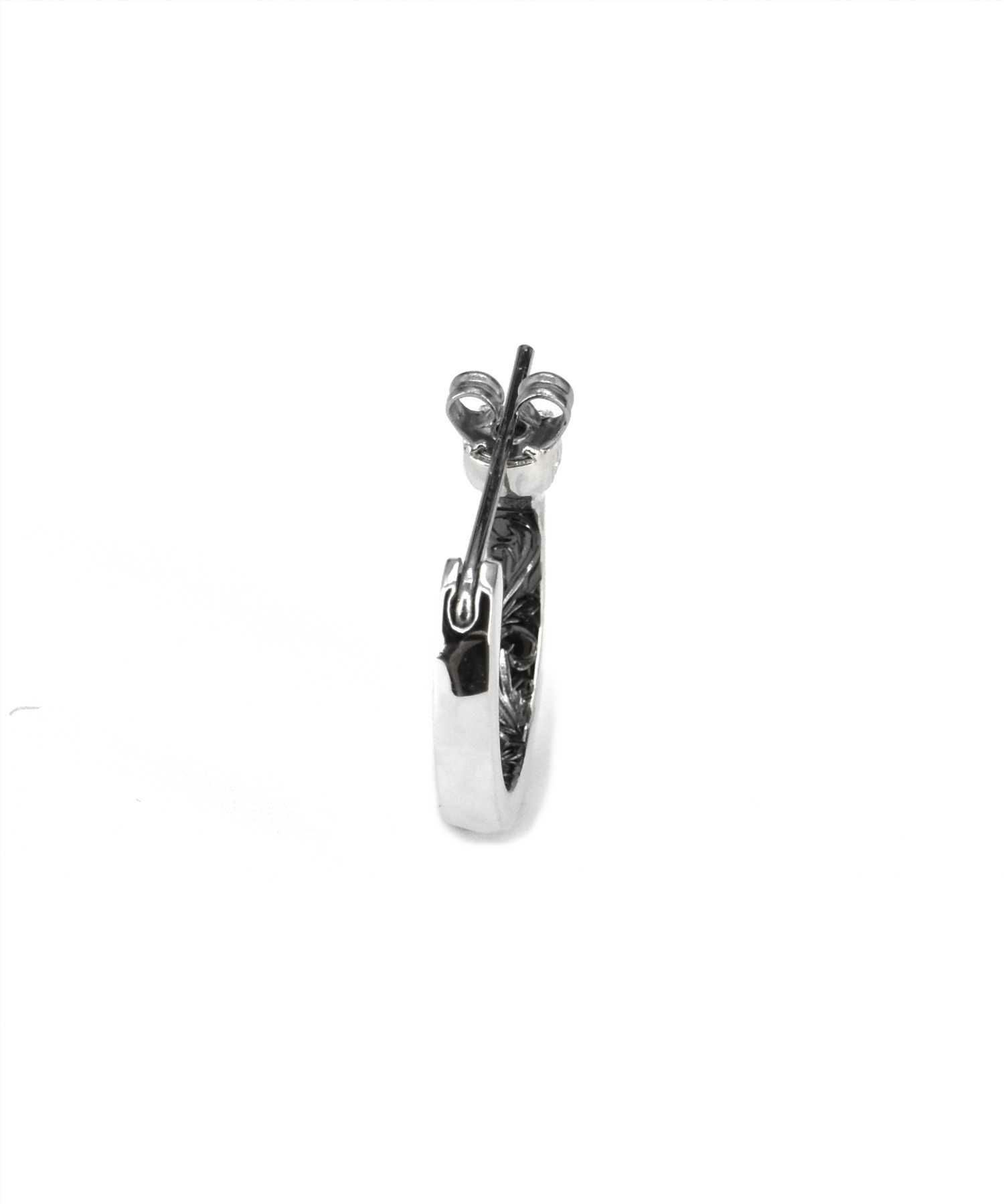ONLINE STORE 限定】クロッシングピアス/シークレットヘリテイジ