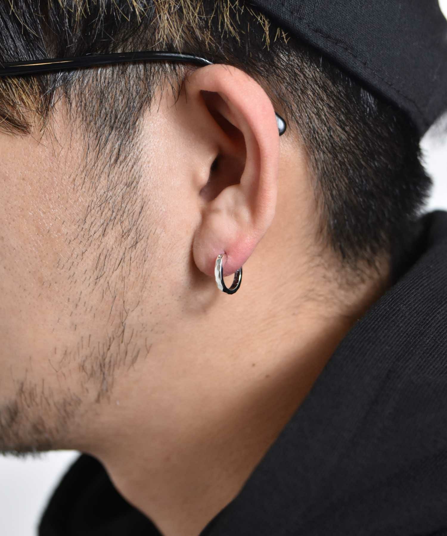ONLINE STORE 限定】クロッシングピアス/シークレットヘリテイジ