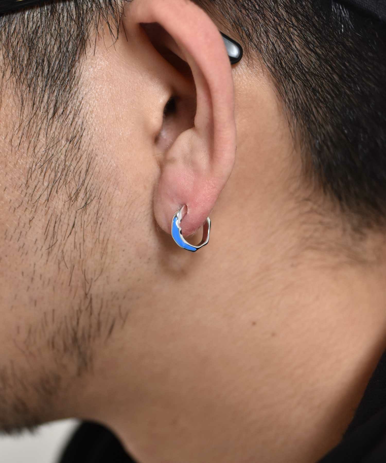 ONLINE STORE 限定】クロッシングピアス/サーフェイスホリデイ