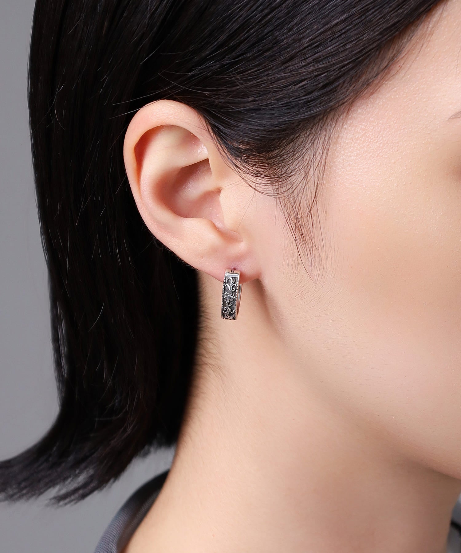 超美品 LH HOWL クロッシングピアス タテガミスクロール シルバー925 HOWL”クロッシングピアス（タテガミハウル）/シルバー925 | LION HEART