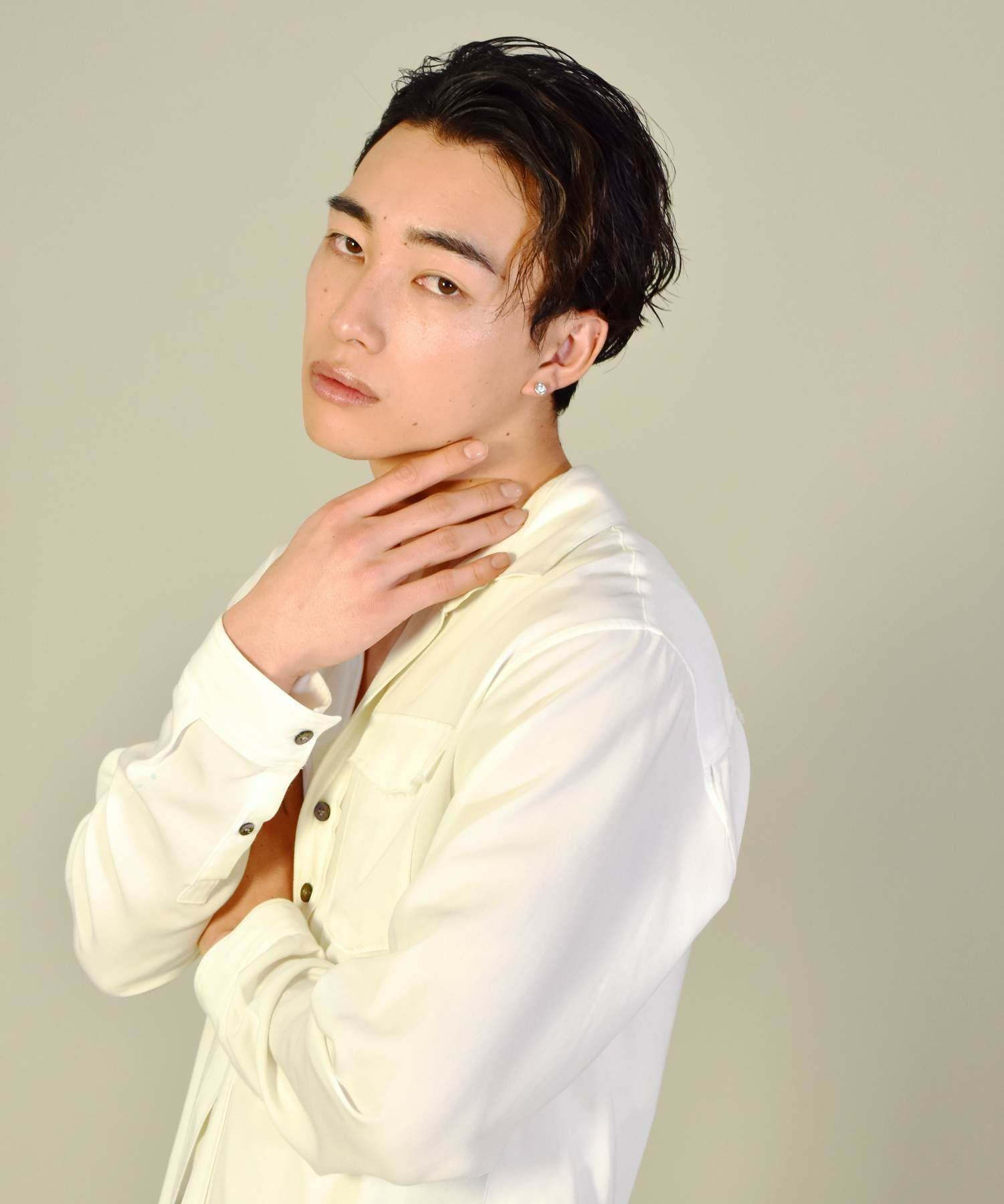 タテガミサイドスタッズピアス/クリアジルコニア/シルバー925