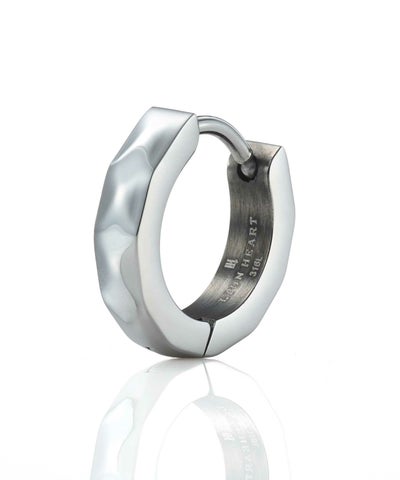 【WEB限定】カッティングフープピアス/シルバー×ブラック/サージカルステンレス316L（金属アレルギー対応）