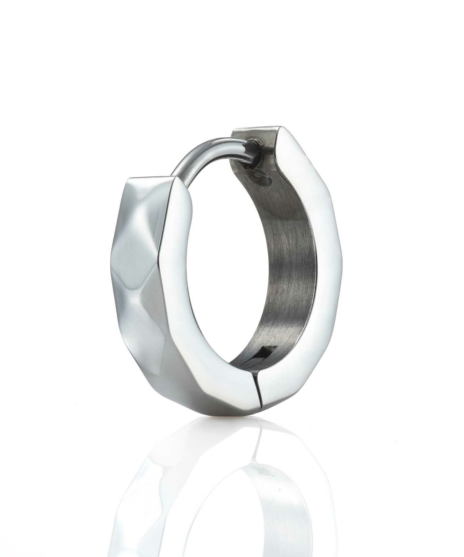 【WEB限定】カッティングフープピアス/シルバー×ブラック/サージカルステンレス316L（金属アレルギー対応）