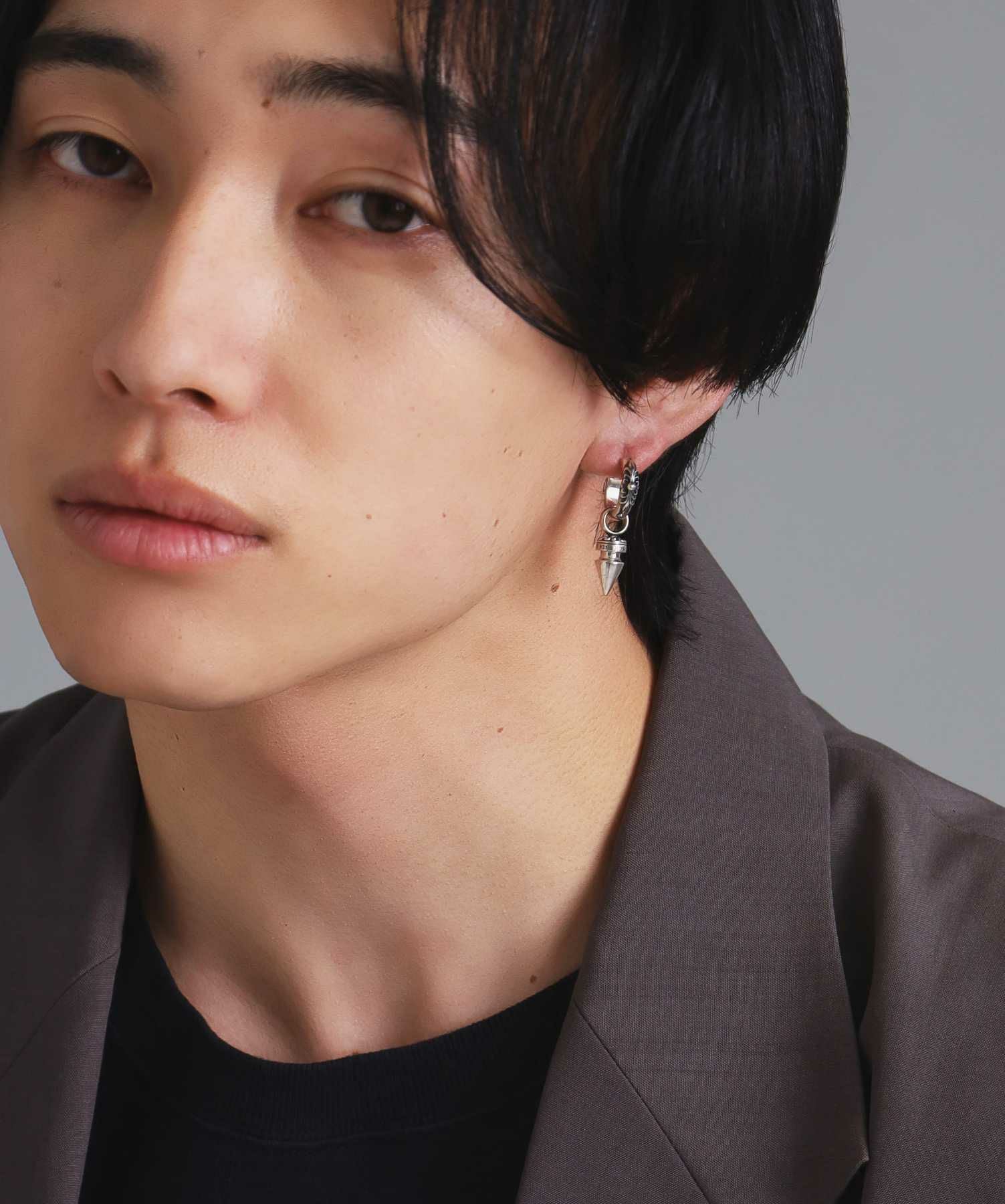 HOWL”クロッシングピアス（スパイクドドロップ）/シルバー925 | LION