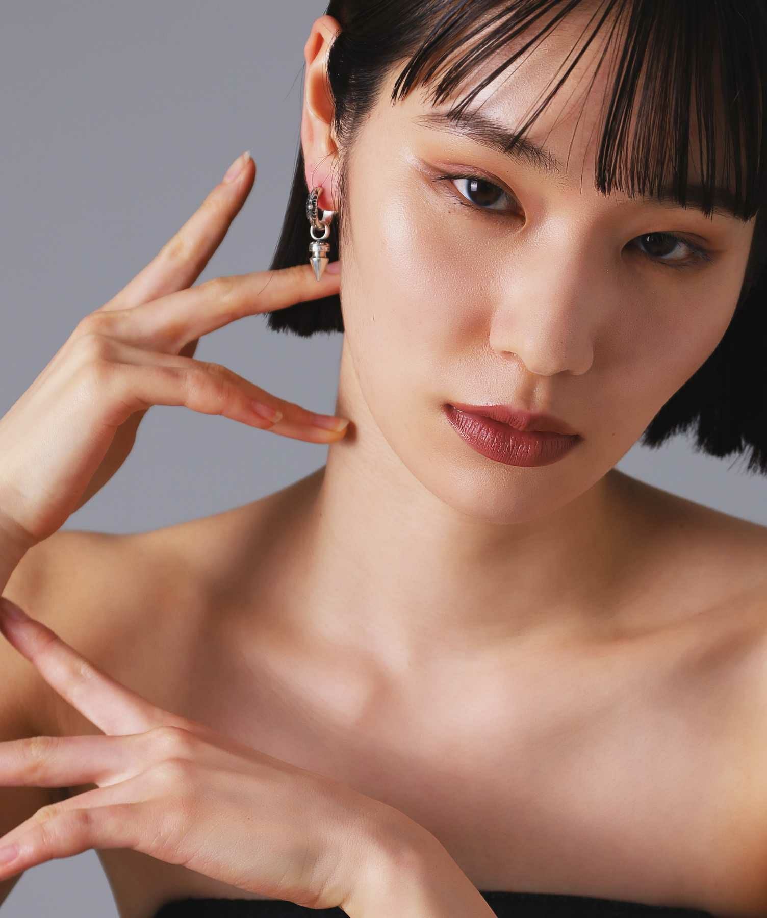 HOWL”クロッシングピアス（スパイクドドロップ）/シルバー925 | LION