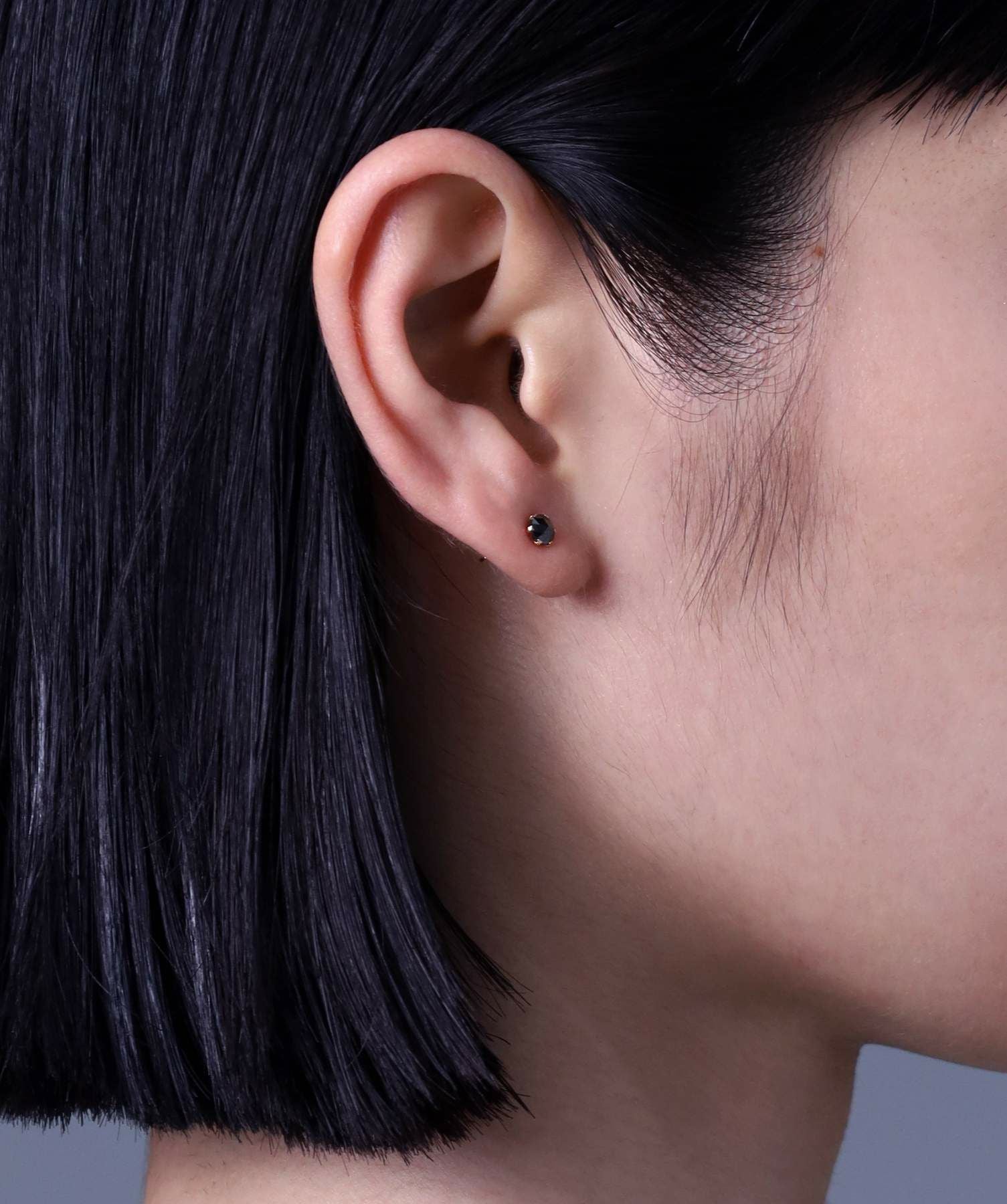 ブラックダイヤモンドピアス/Mサイズ/K18ゴールド | LION HEART STORE