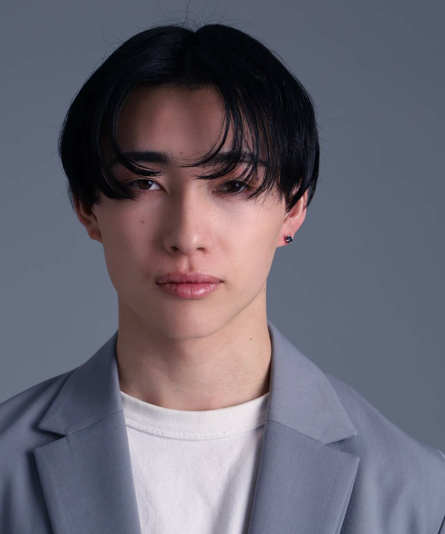 スタッズピアス/ロゴ/ブラックジルコニア/シルバー925