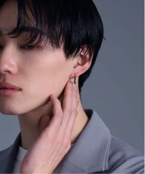 【WEB限定】ツイストフープピアス/ライトブラック/サージカルステンレス316L（金属アレルギー対応）