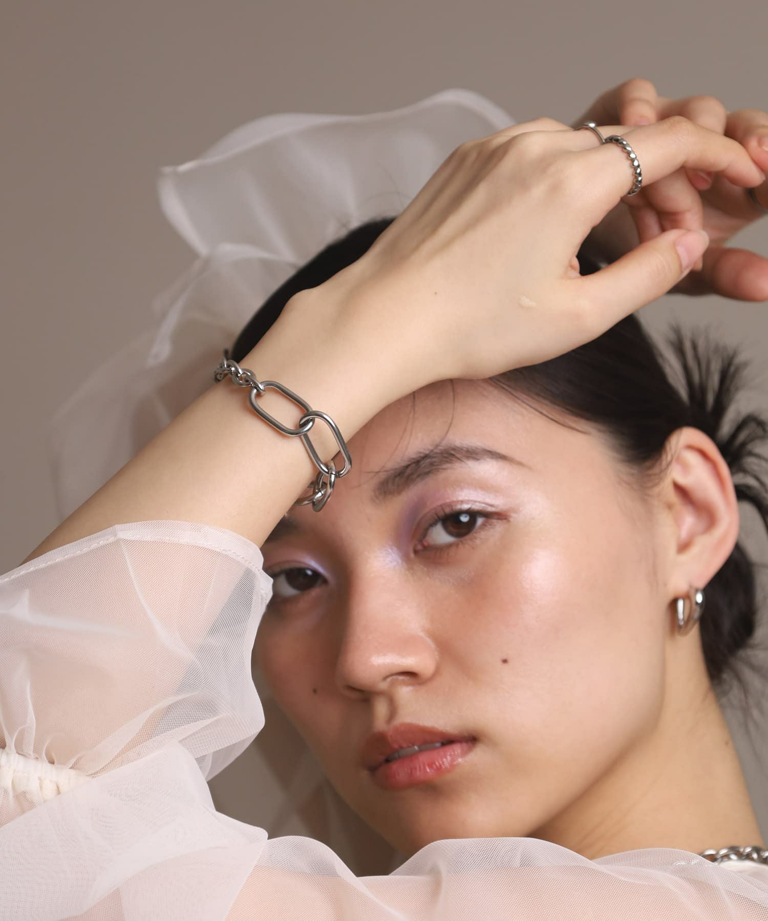 Moment”ミックスチェーンブレスレット/オーバル×アズキ/シルバー