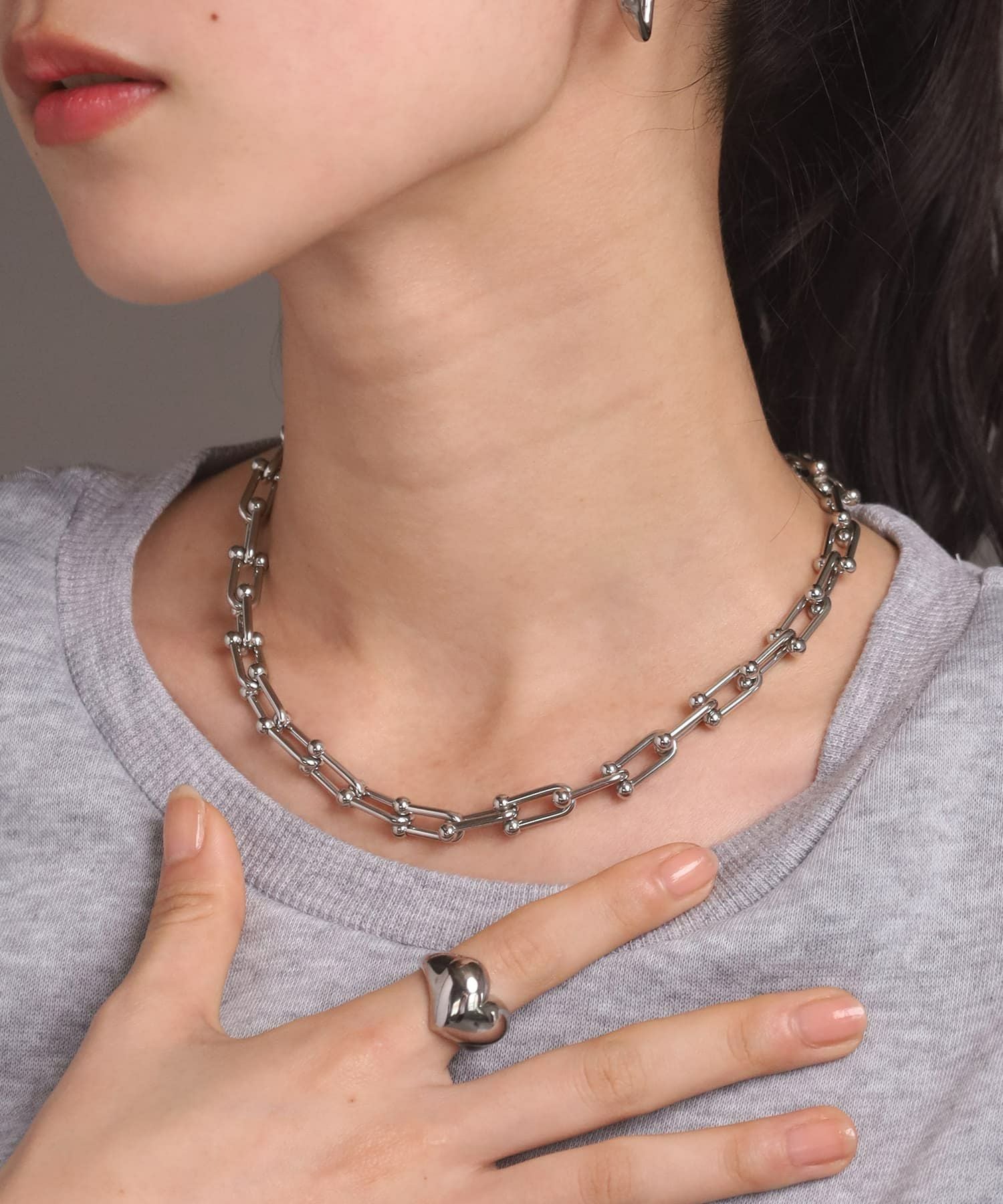 Moment”リンクホースシューチェーンネックレス/シルバー/サージカル
