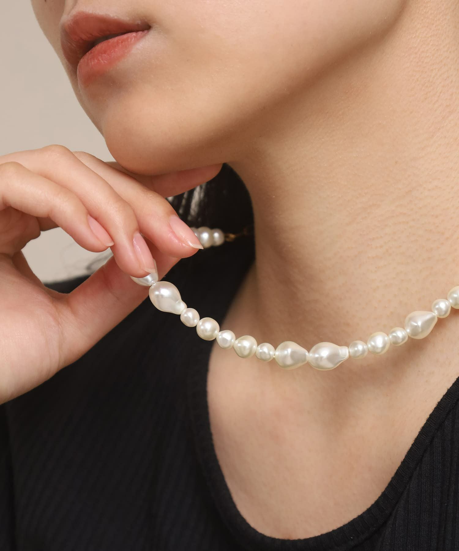 LHME（エルエイチエムイー） > “MELLOW”ハーフバロックパールネックレス/ゴールド/サージカルステンレス316L（金属アレルギー対応）