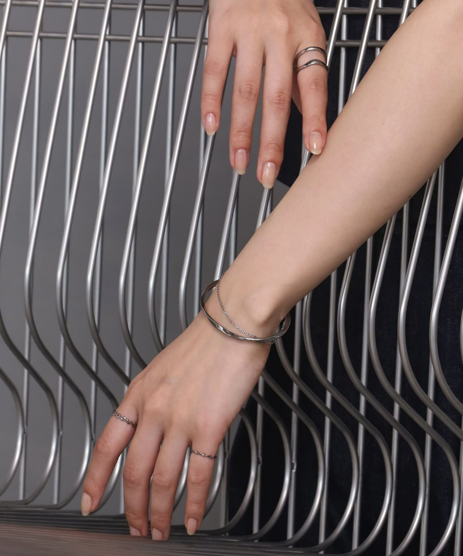 Ann demeuleeester 2連チェーンバングル　サイズM ANN DEMEULEMEESTER - アン ドゥムルメステール】Chain Double Bangle