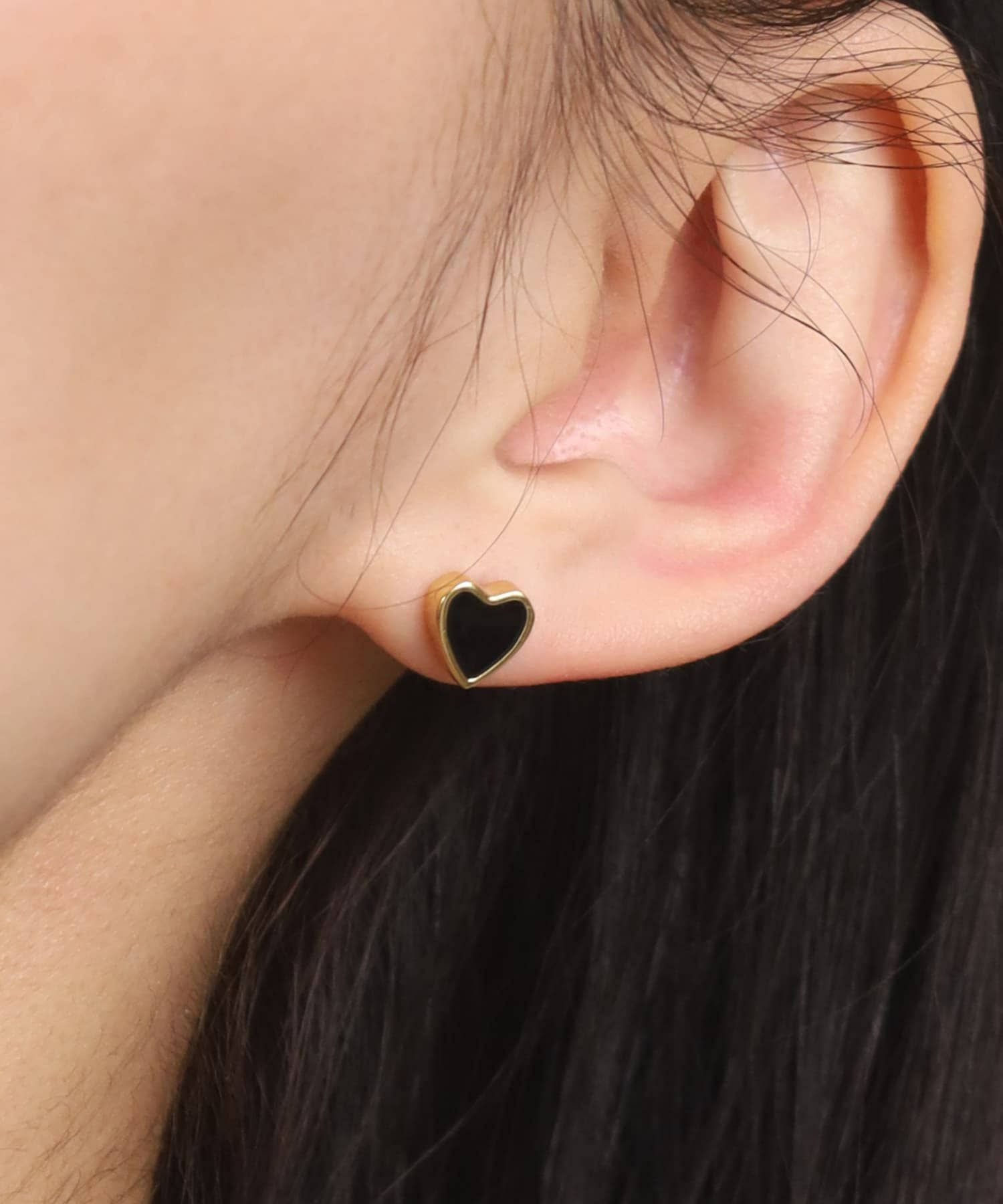 Moment”ハートピアス/ブラック/ゴールド/サージカルステンレス316L