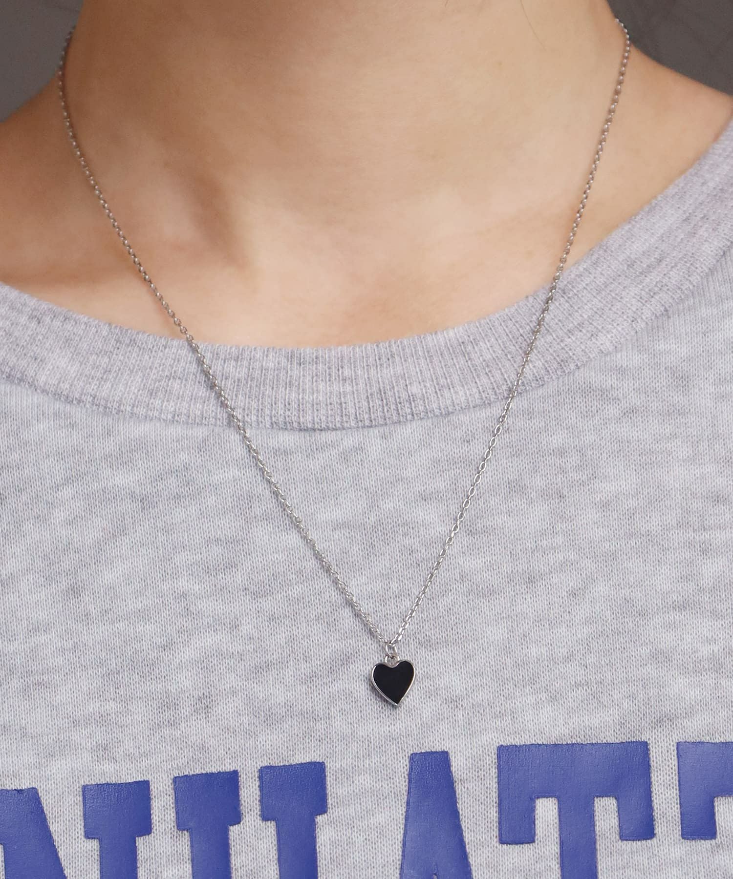 Moment”ハートネックレス/ブラック/シルバー/サージカルステンレス316L