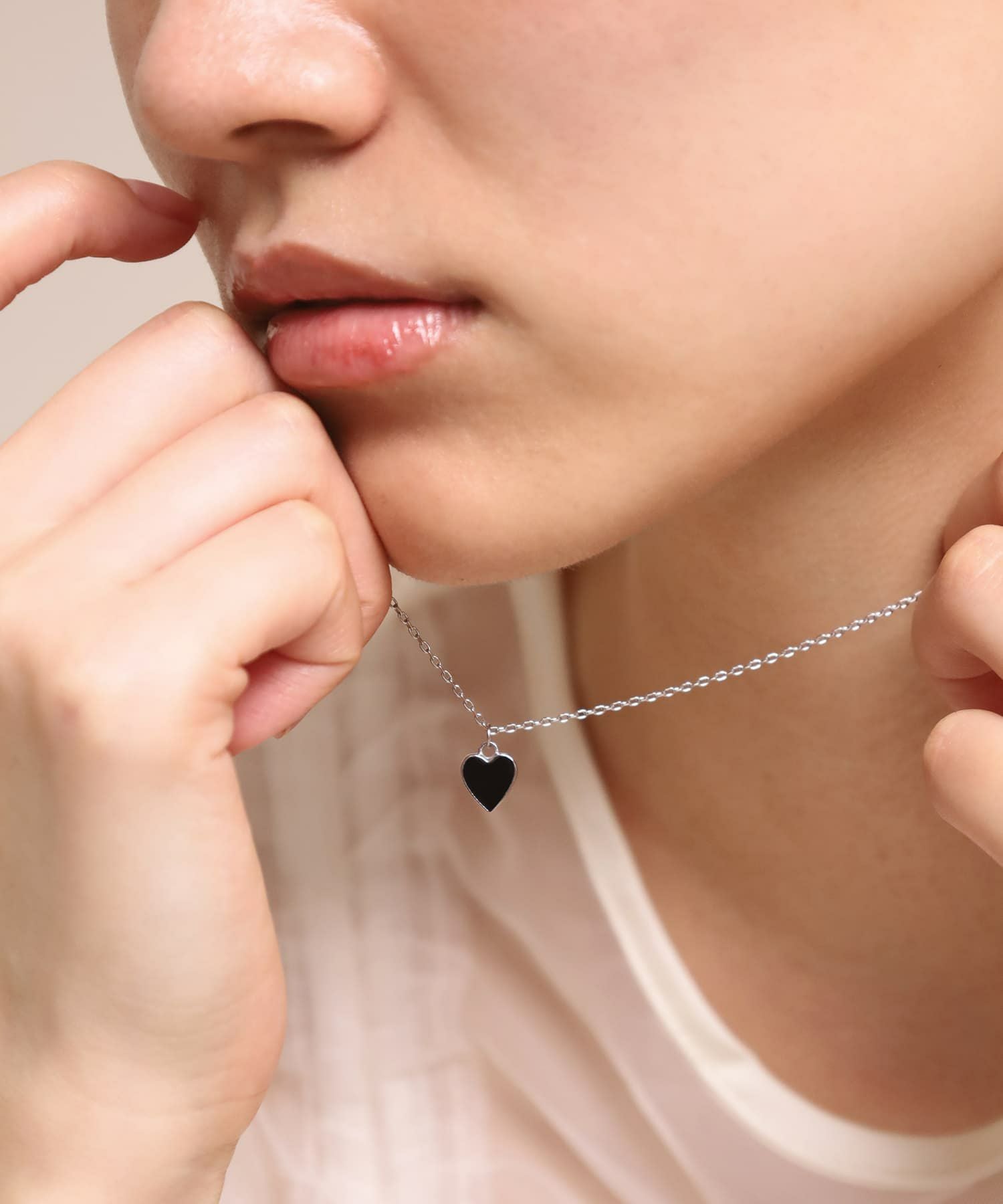 Moment”ハートネックレス/ブラック/シルバー/サージカルステンレス316L