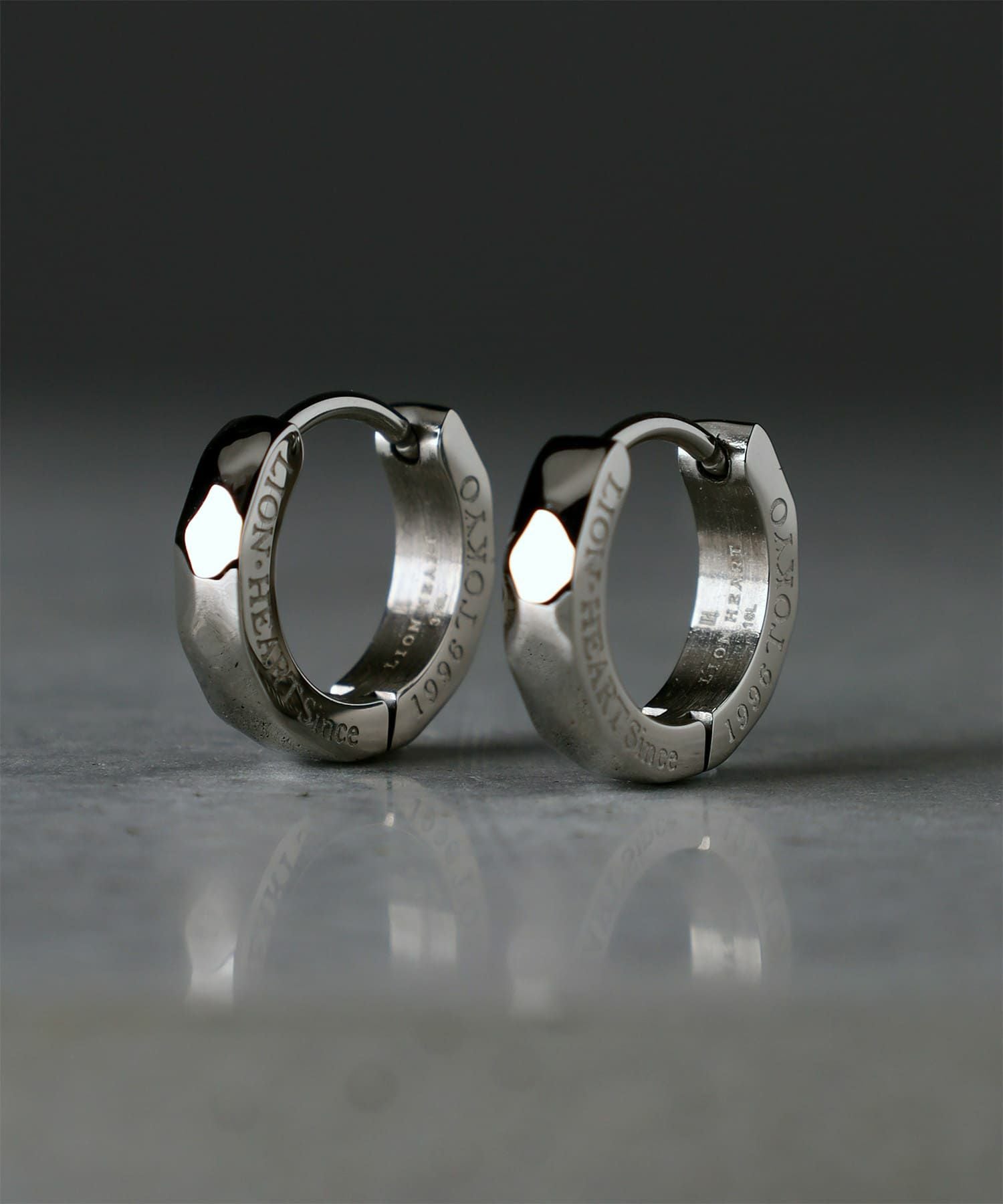 限定展開】“THE EDGE”エングレイブカッティングフープピアス（2点