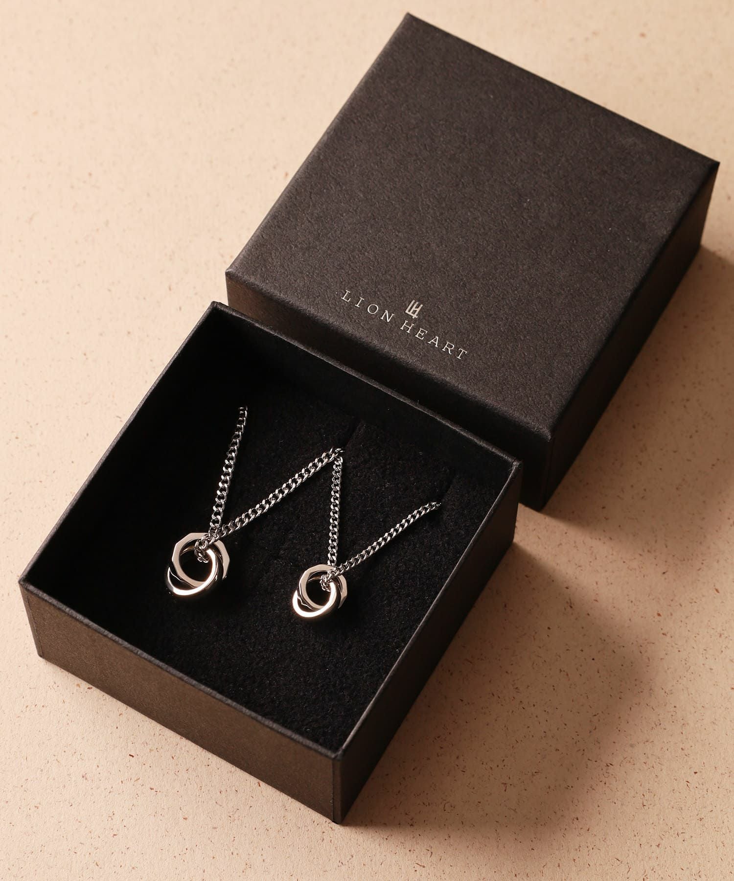 限定展開】“THE EDGE”シグネチャーカッティングダブルリングペア