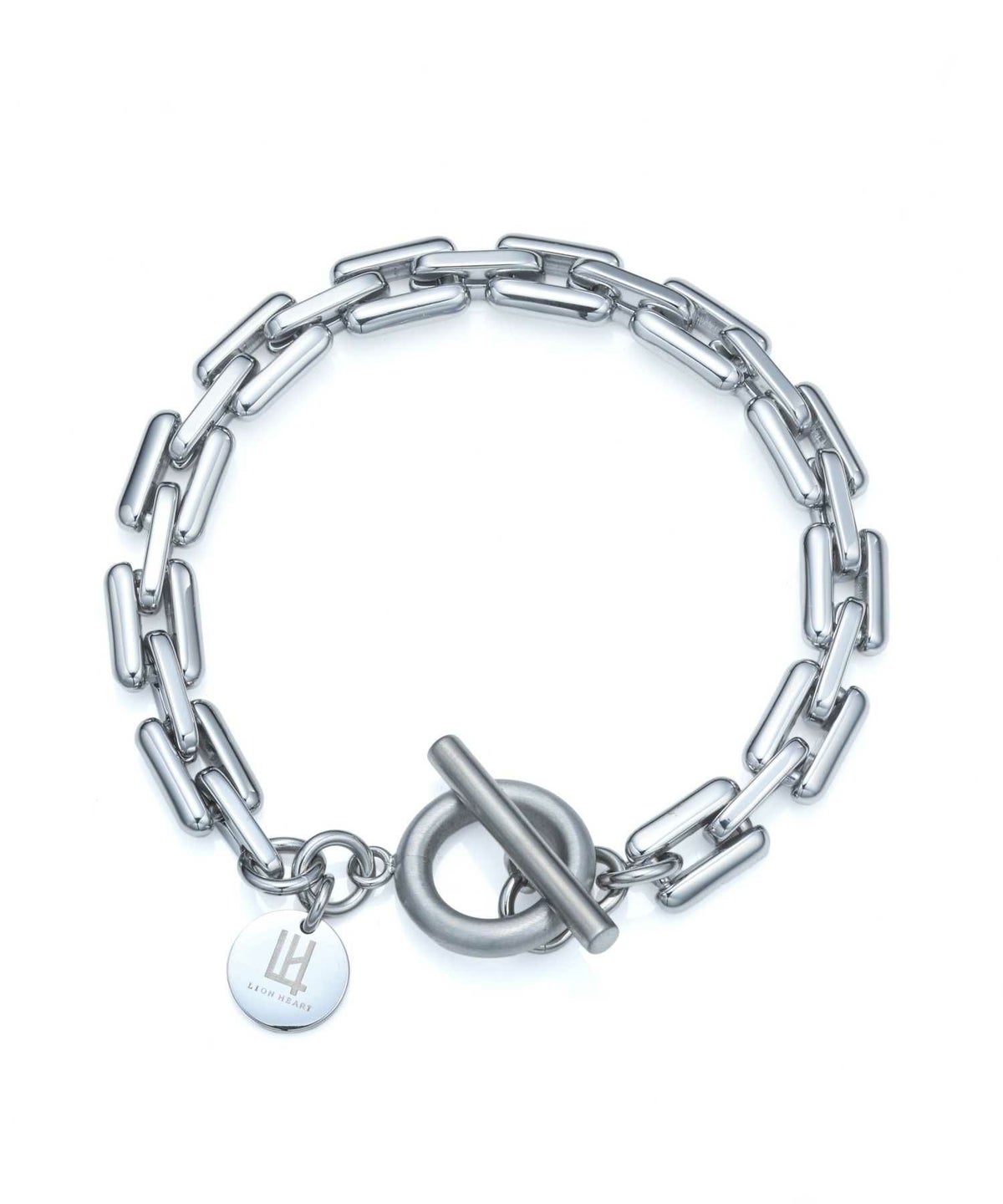 000000002226-21.jpg?size=xl&w= 