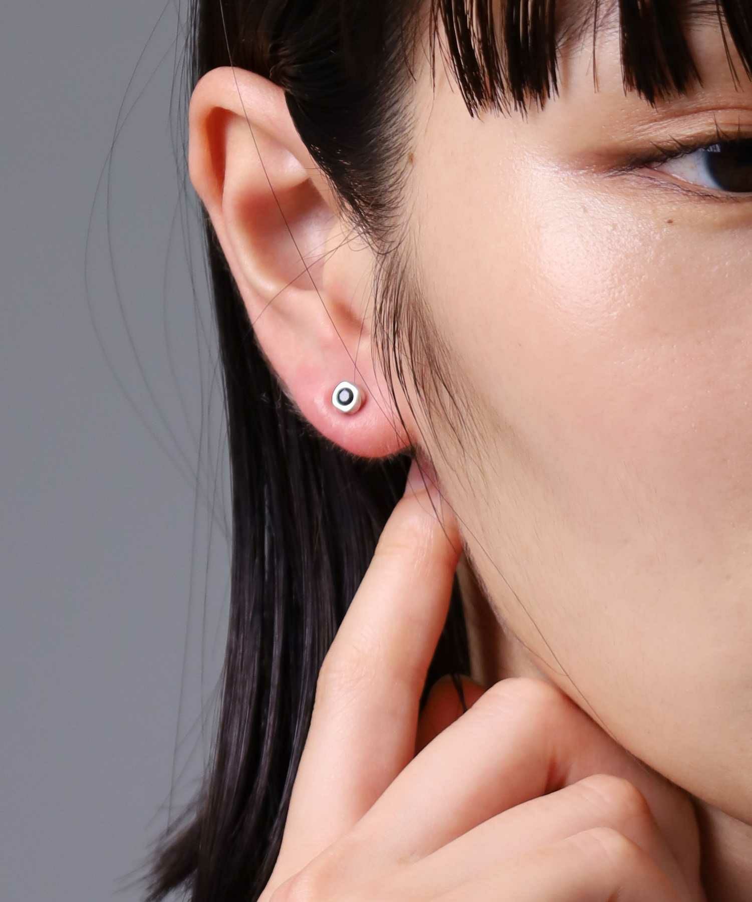 “for Gift”スタッズピアス/ツイスト/ブラックジルコニア/シルバー925