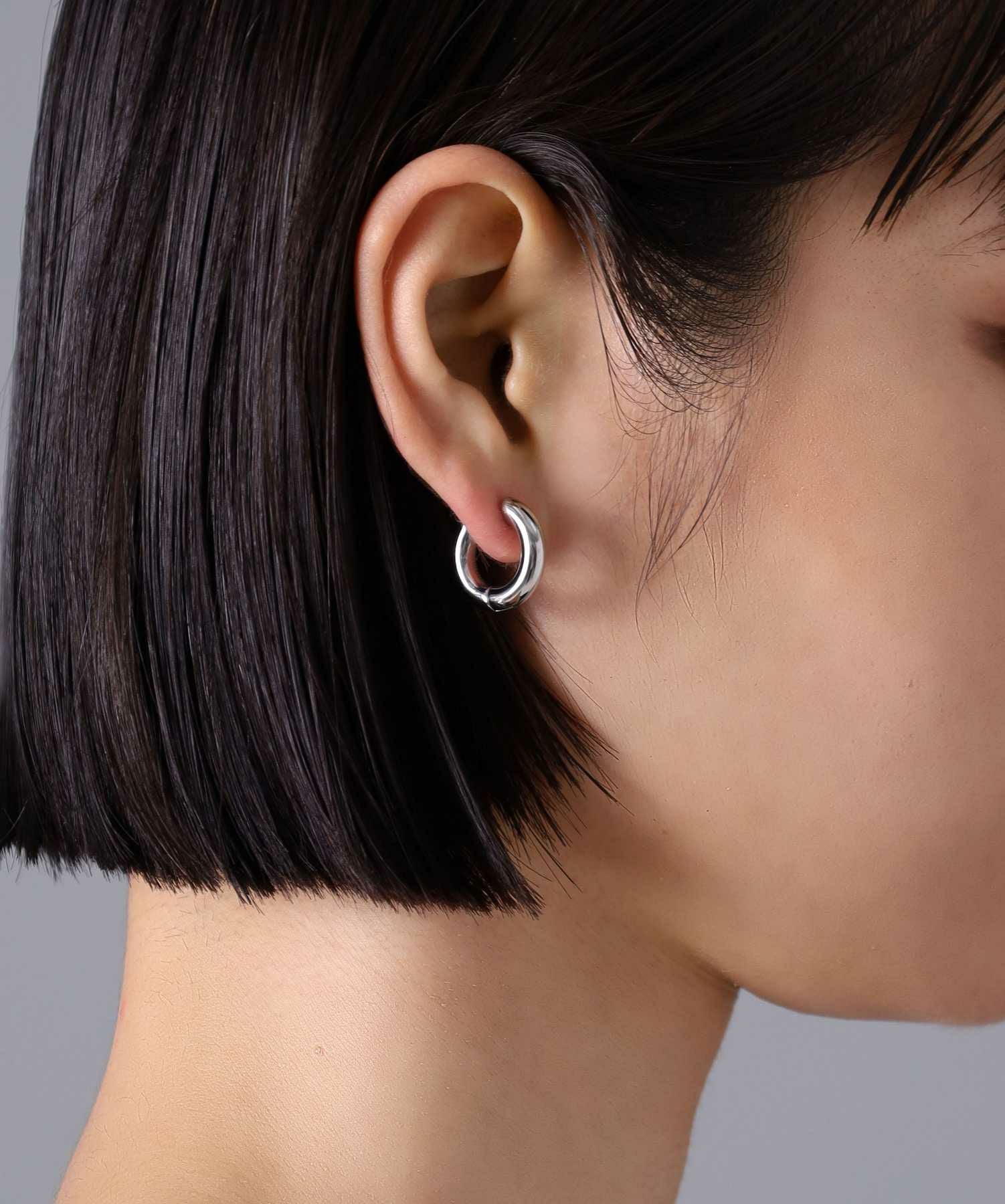 限定展開】“LH-1”チャンキーフープピアス（Mサイズ）/サージカル