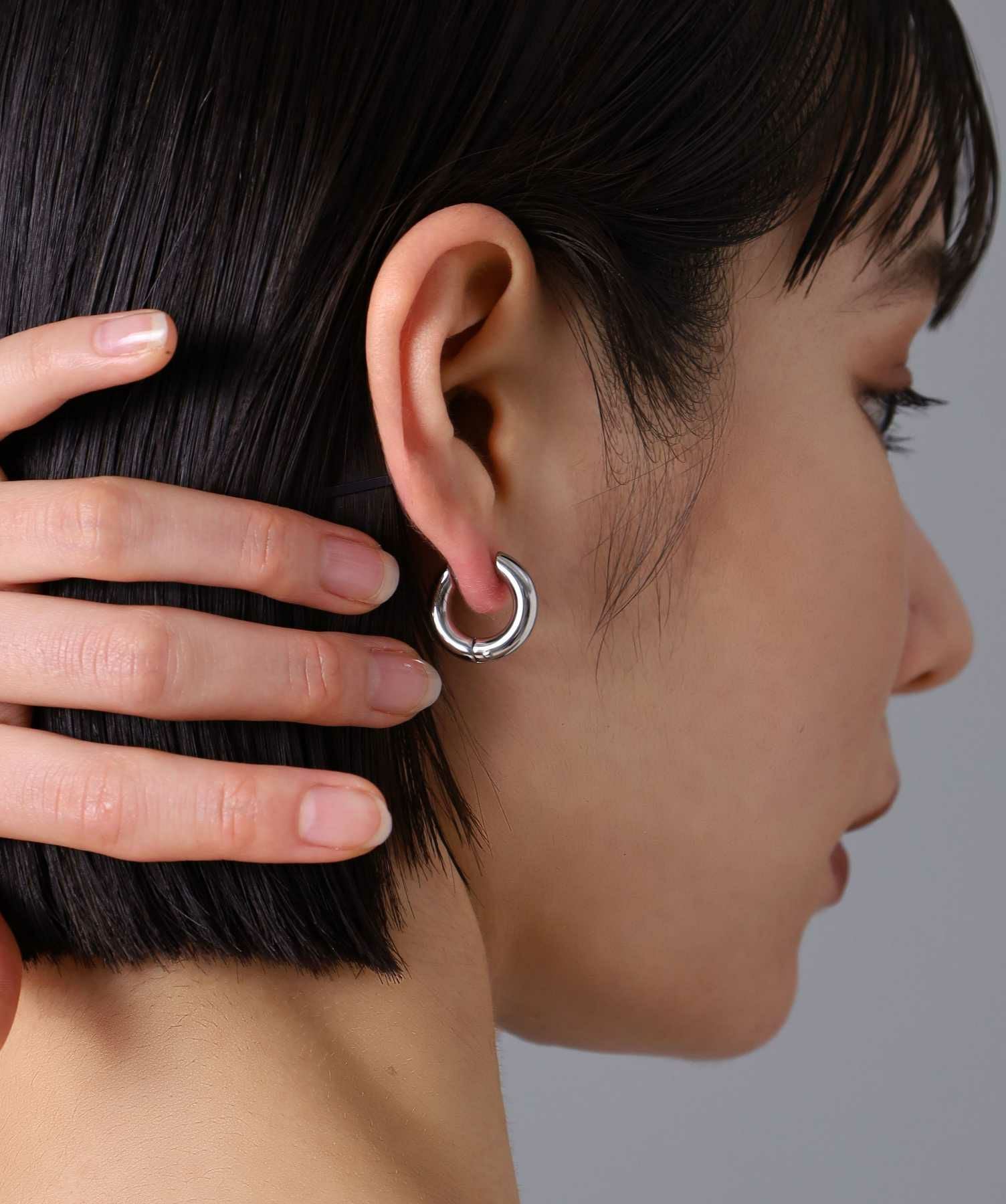 限定展開】“LH-1”チャンキーフープピアス（Mサイズ）/サージカル