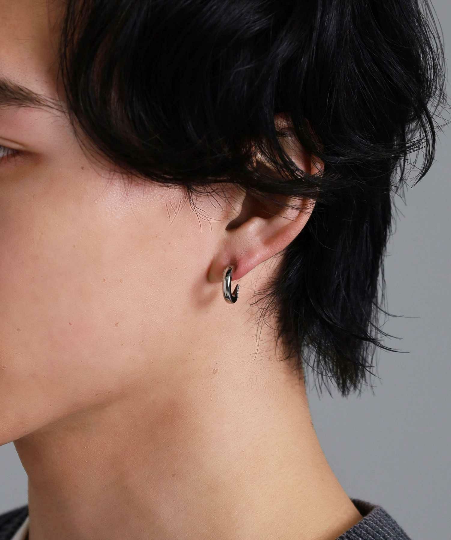 限定展開】“LH-1”G型ピアス（ファング）/サージカルステンレス（金属