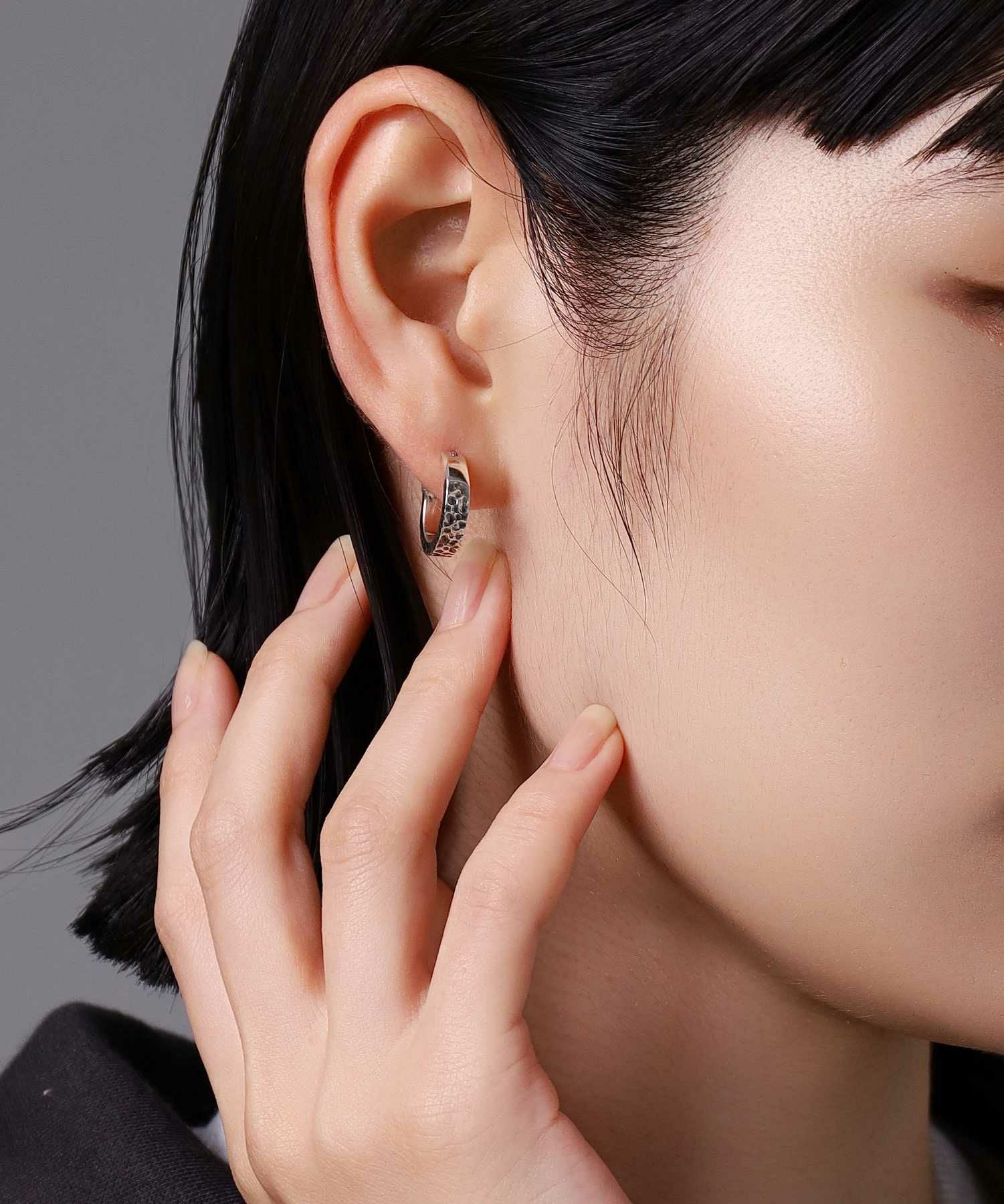 for Gift”クロッシングピアス（ハンマーテクスチャー）/シルバー925