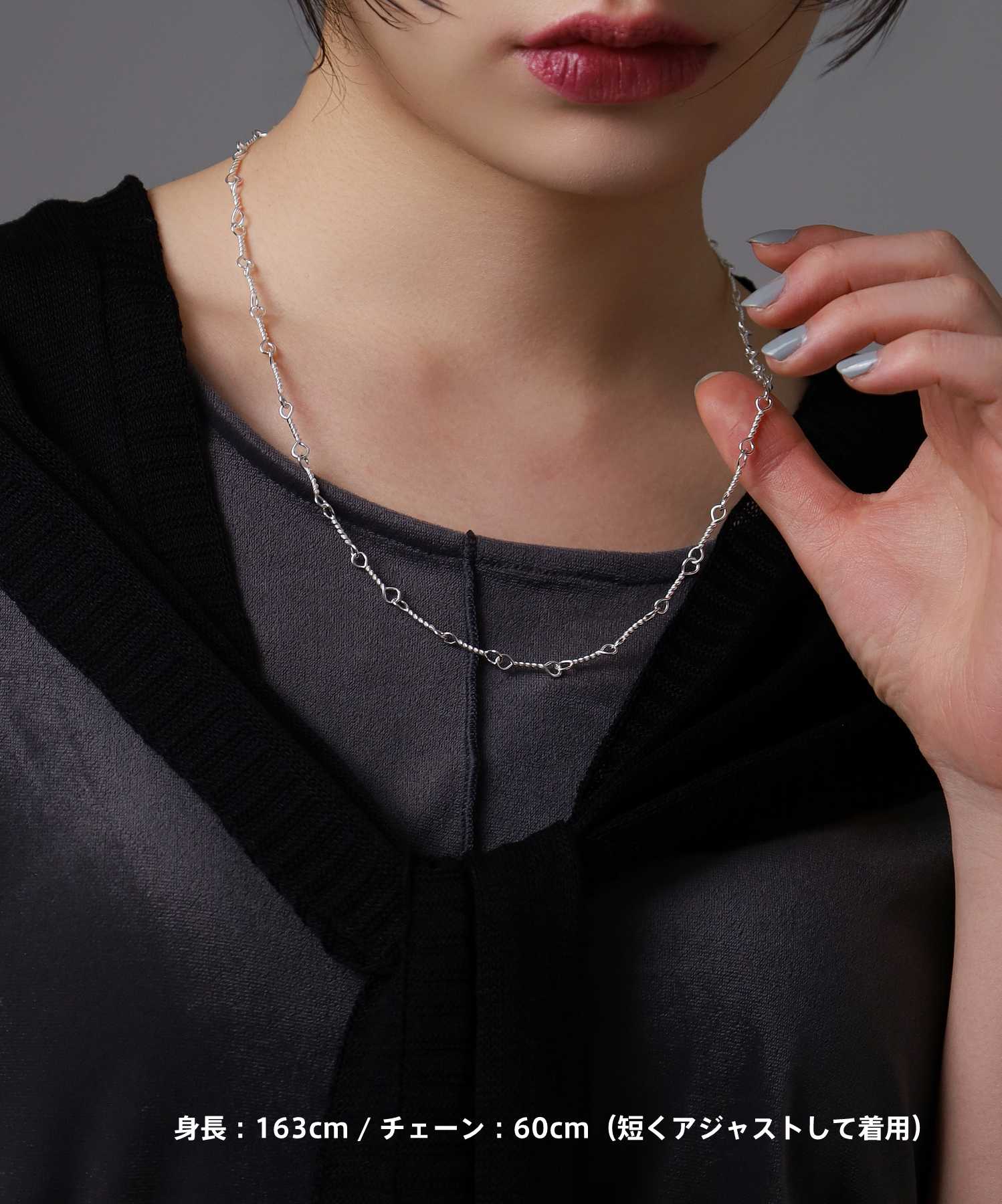 STYLE ON ACCESSORIES #08 – アートディレクター 奈良 裕也 – - LION